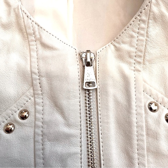 🔥Bebe Danica Leather Studded Vest Sexy Off White Medium NWT - Picture 3 of 9